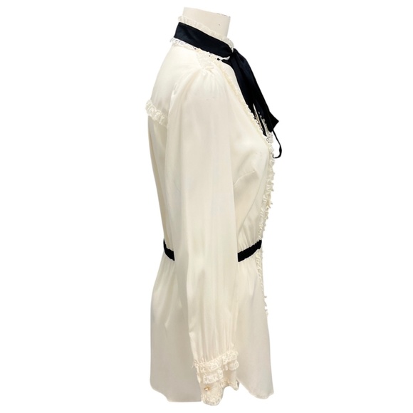 DOLCE & GABBANA IVORY / BLACK LACE TRIMMED PEARL BUTTON TIE NECK SILK BLOUSE - Picture 2 of 5